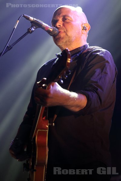 RIDE - 2022-12-18 - PARIS - Elysee Montmartre - Mark Stephen Gardener